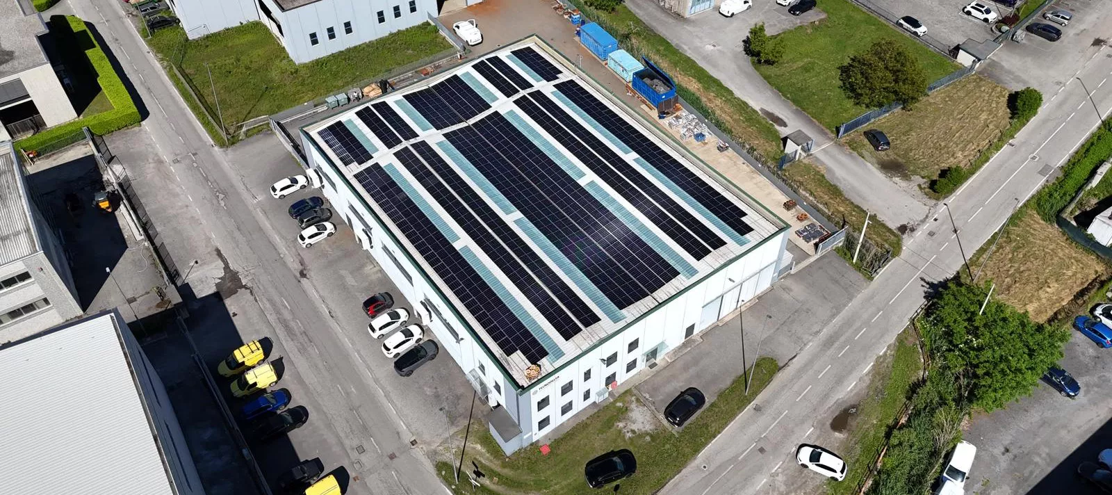 Impianto fotovoltaico sul tetto dell'azienda Tecnodelta